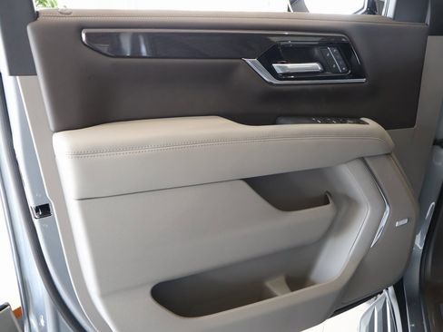 New 2026 GMC Yukon Elevation image 24