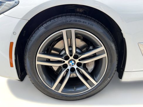 Used 2021 BMW 530i xDrive AWD/4WD image 13
