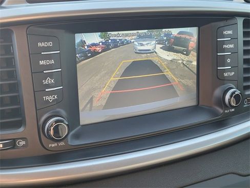 Used 2019 Kia Sorento L image 23