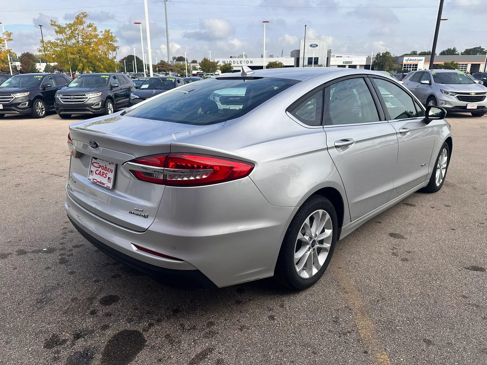 Used 2019 Ford Fusion SE FWD image 5