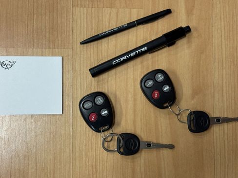 Used 2000 Chevrolet Corvette Convertible w/ Memory Pkg image 29