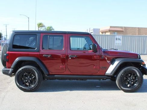 Used 2021 Jeep Wrangler Unlimited Sport AWD/4WD image 3