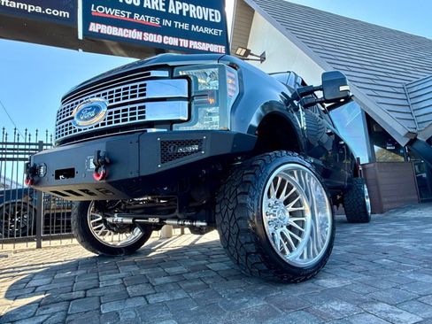 Used 2019 Ford F250 Lariat w/ Lariat Value Package image 21