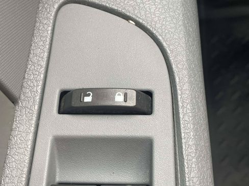Used 2011 Ford F150 STX AWD/4WD image 25