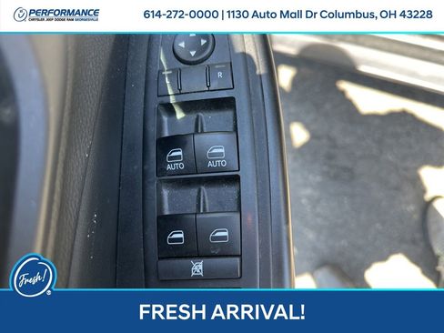 Used 2019 Jeep Cherokee Trailhawk AWD/4WD image 13