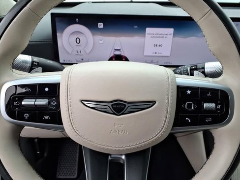Used 2025 Genesis GV80 3.5T Prestige image 5