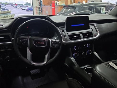 Used 2023 GMC Yukon SLT AWD/4WD image 9