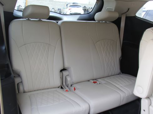 Used 2023 Buick Enclave Avenir w/ Avenir Technology Package image 33