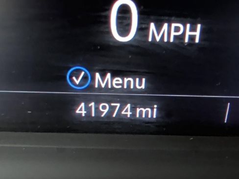 Used 2023 Cadillac XT6 Luxury w/ LPO, Floor Liner Package image 17