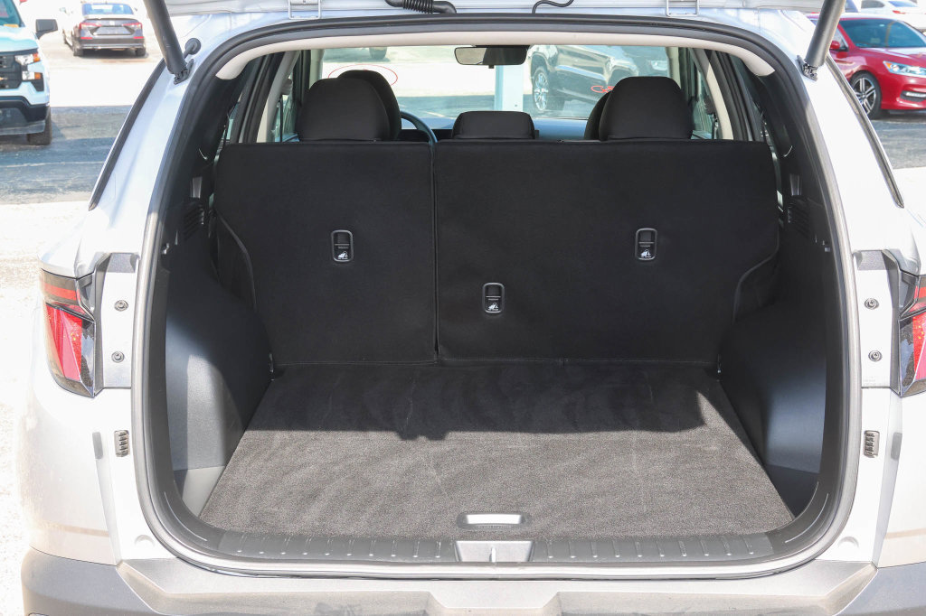 Used 2026 Hyundai Tucson SEL Plus FWD image 8