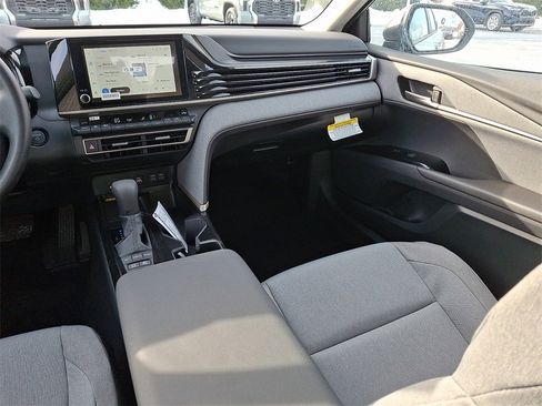 New 2026 Toyota Camry LE image 12