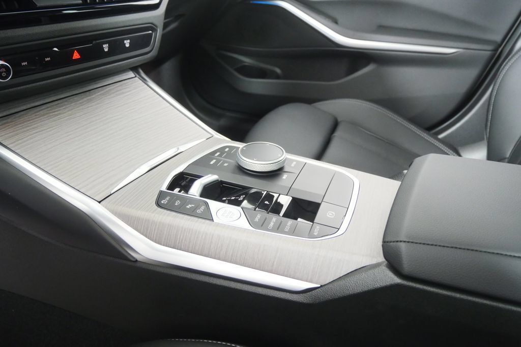 Certified 2026 BMW 330i Sedan RWD image 23