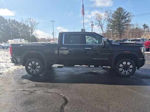 New 2026 GMC Sierra 2500 Denali w/ Denali Reserve Package AWD/4WD image 6