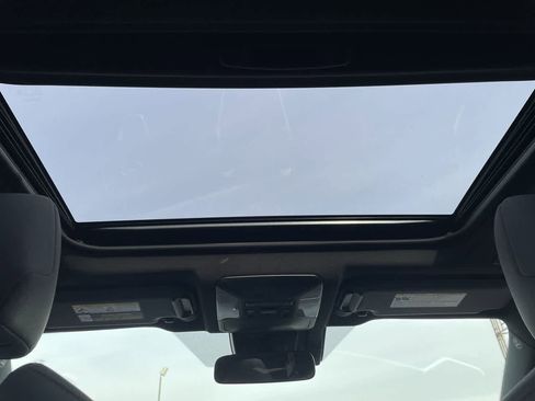 Used 2023 Toyota RAV4 SE image 21