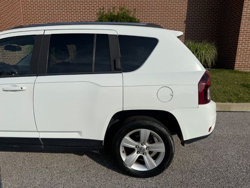 Used 2015 Jeep Compass High Altitude AWD/4WD image 9