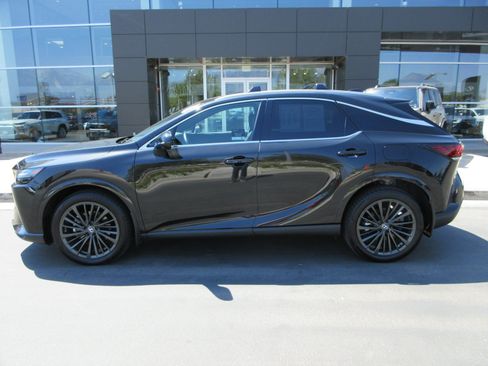 Used 2025 Lexus RX 350h w/ Convenience Package AWD/4WD image 3