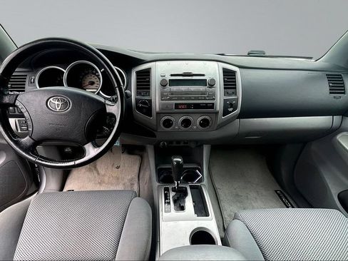 Used 2010 Toyota Tacoma 4x4 Access Cab V6 image 8
