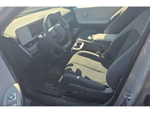 Used 2024 Hyundai Ioniq 5 SEL image 5
