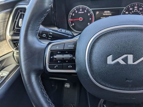 Certified 2023 Kia Sorento S w/ Panoramic Sunroof Package image 21