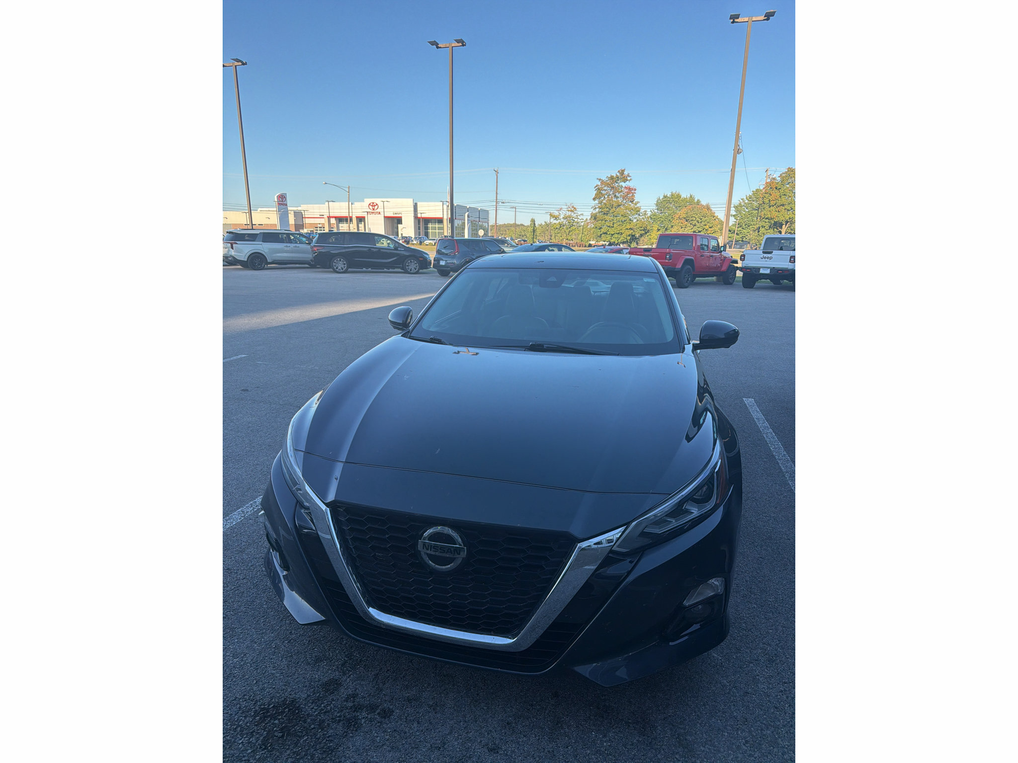 Used 2019 Nissan Altima 2.5 Platinum FWD image 1