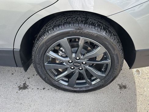 Used 2023 Chevrolet Equinox RS w/ RS Leather Package image 11