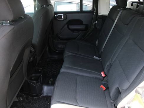 Used 2021 Jeep Wrangler Unlimited Sport AWD/4WD image 29