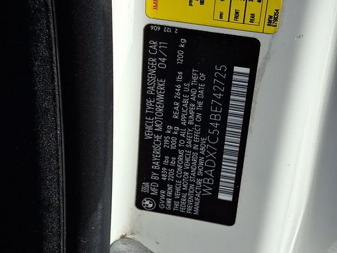 Used 2011 BMW 335i Convertible RWD image 27
