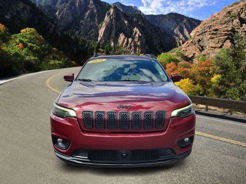 Used 2021 Jeep Cherokee Latitude Plus AWD/4WD image 6