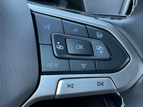 Certified 2024 Volkswagen Atlas Cross Sport SE FWD image 27