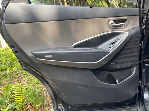 Used 2013 Hyundai Santa Fe Limited w/ Technology Pkg image 10