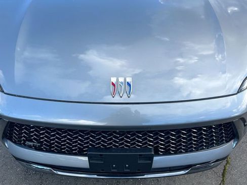 Used 2025 Buick Envision Sport Touring image 31