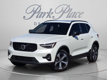 Used 2026 Volvo XC40 B5 Plus w/ Protection Package Premier