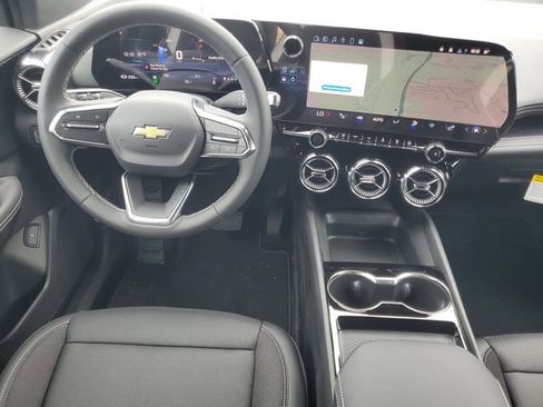 New 2025 Chevrolet Blazer EV LT image 13