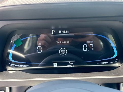 Certified 2026 Hyundai Elantra Sport FWD image 15
