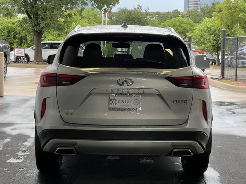 Used 2021 INFINITI QX50 Luxe AWD/4WD image 3