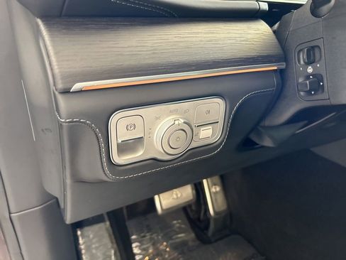 Used 2023 Mercedes-Benz Maybach GLS 600 4MATIC image 55