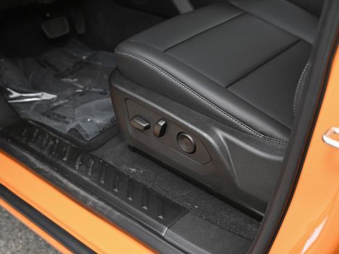 New 2026 Chevrolet Colorado LT w/ LT Convenience Package RWD image 16