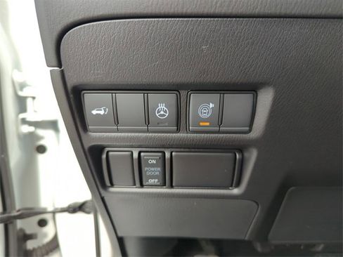 Certified 2024 Nissan Armada Platinum w/ Captain's Chairs Package image 37