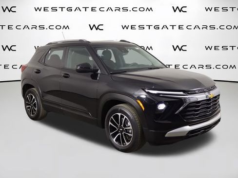 Used 2024 Chevrolet TrailBlazer LT FWD image 38