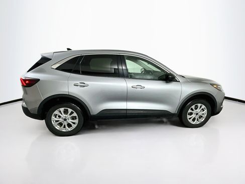 Used 2024 Ford Escape Active AWD/4WD image 10