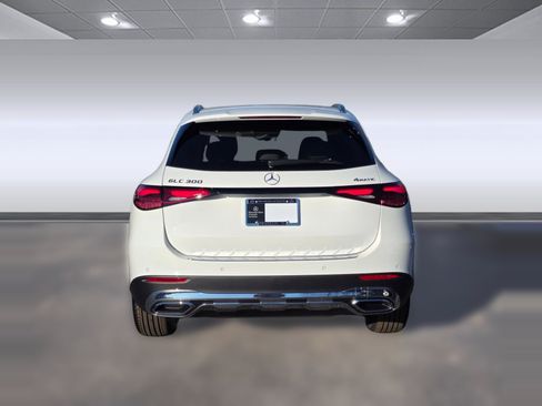 Used 2026 Mercedes-Benz GLC 300 4MATIC image 10