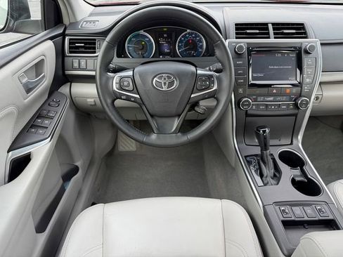 Certified 2016 Toyota Camry XLE w/ Moonroof Package image 25