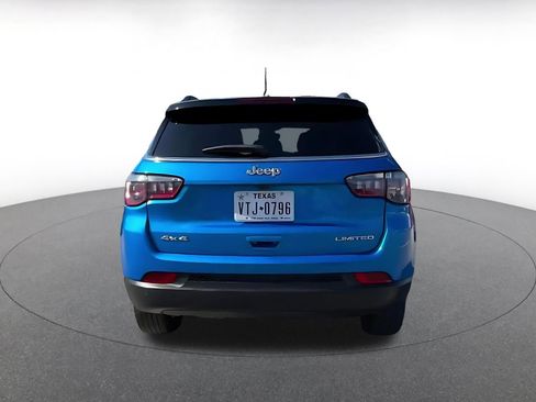 Used 2025 Jeep Compass Limited AWD/4WD image 12