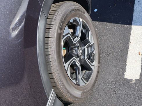 Used 2018 Honda CR-V Touring image 12