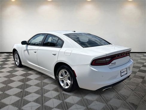 Used 2022 Dodge Charger SXT image 3