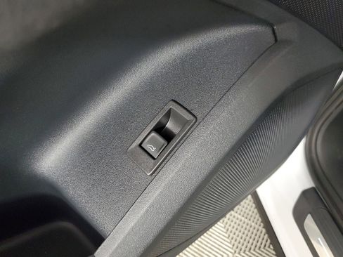 New 2025 Audi SQ5 Premium Plus image 29