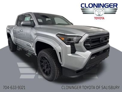 New 2025 Toyota Tacoma SR5
