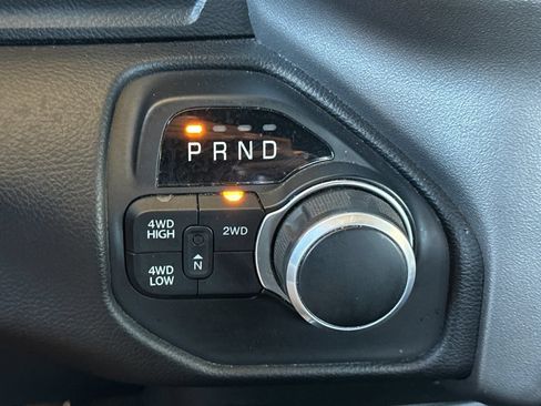 Used 2024 RAM 2500 Big Horn AWD/4WD image 21