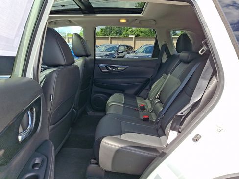 Used 2016 Nissan Rogue SL AWD/4WD image 11