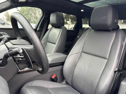 Used 2026 Land Rover Range Rover Velar Dynamic SE image 6